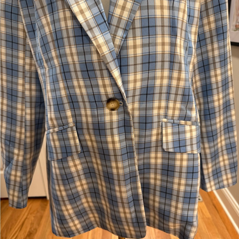 Blue Plaid Women's Blazer - Picture 2 of 7